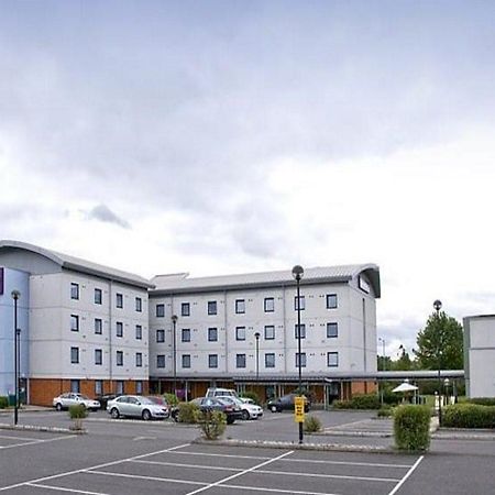Premier Inn London Enfield Exterior photo